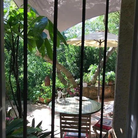 La Maison D' Elizabeth Lagrasse